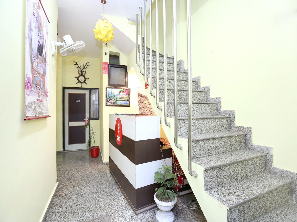 Oyo 12038 Hotel Alishan Csandígarh Kültér fotó