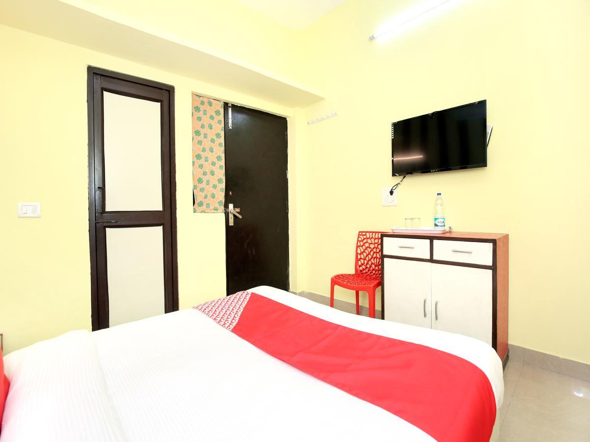 Oyo 12038 Hotel Alishan Csandígarh Kültér fotó