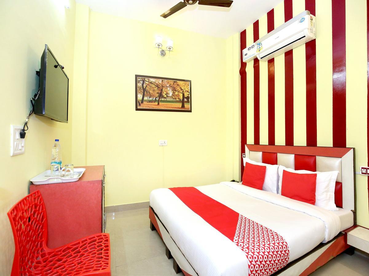 Oyo 12038 Hotel Alishan Csandígarh Kültér fotó