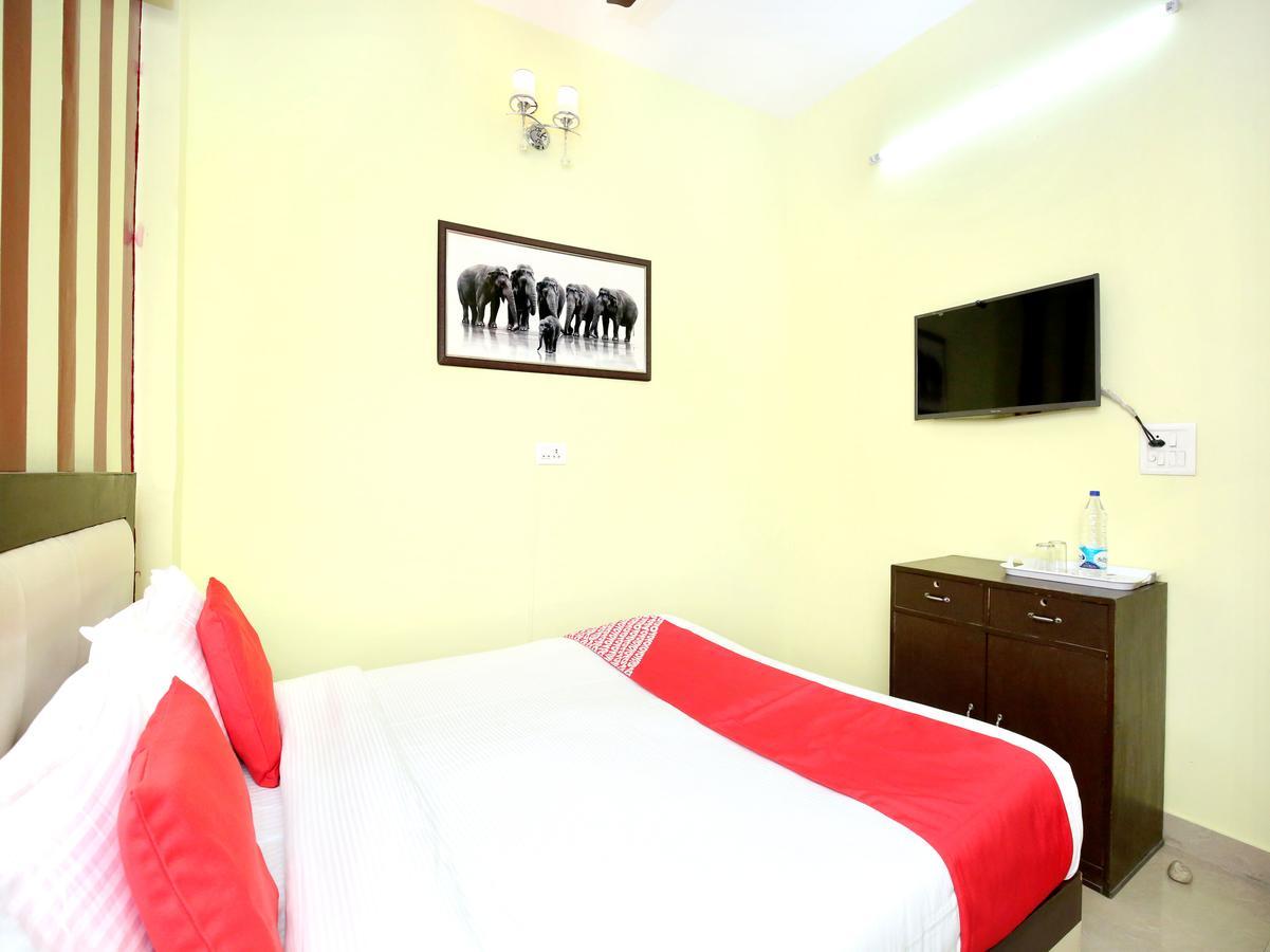 Oyo 12038 Hotel Alishan Csandígarh Kültér fotó