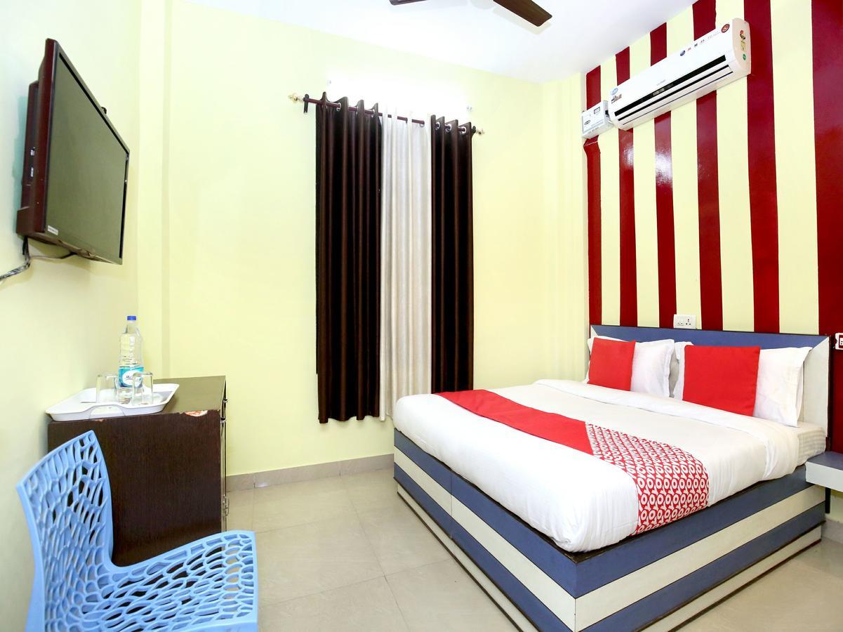 Oyo 12038 Hotel Alishan Csandígarh Kültér fotó