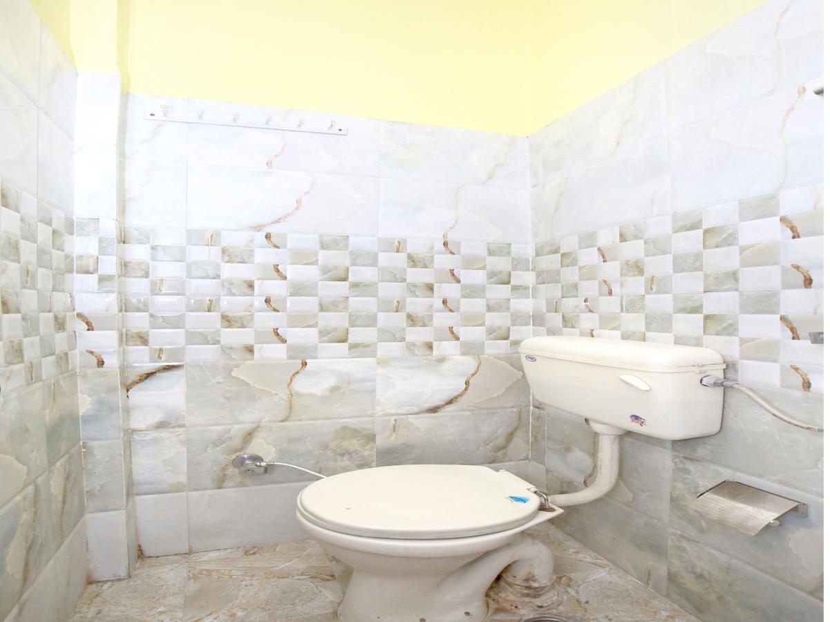 Oyo 12038 Hotel Alishan Csandígarh Kültér fotó
